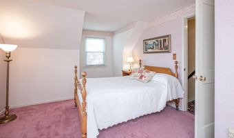 75 Lakeview Dr, Allentown, NJ 08501