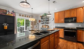 43614 DUNHILL CUP Sq, Ashburn, VA 20147