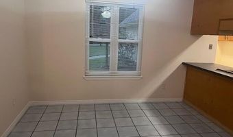 1223 King Henry Dr, Ocean Springs, MS 39564
