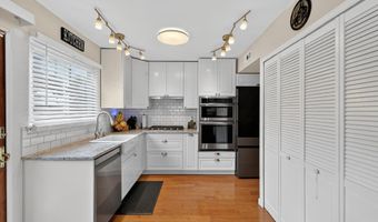 15907 PEACH WALKER Dr, Bowie, MD 20716