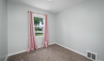 243 Dennison Dr, Ballwin, MO 63021