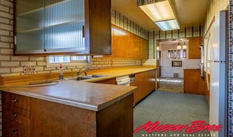 2636 Big Horn Ave, Cody, WY 82414