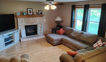 304 S Locust St, Arcanum, OH 45304