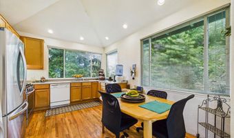 444 Tanglewood Rd, Arcata, CA 95521