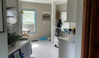 443 Shore Rd, Bourne, MA 02532