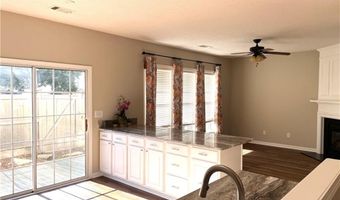 2911 Commonwealth Cir, Alpharetta, GA 30004