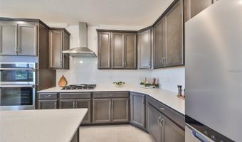 933 SIGNET Dr, Apollo Beach, FL 33572