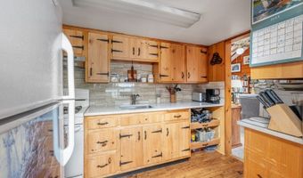 2100 Lakeside Dr, Alloway, NJ 07422