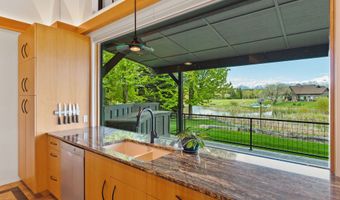 309 Canal St, Bigfork, MT 59911