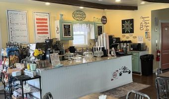308 W Main St, Anna, OH 45302