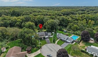 105 Amy Dr, Cranston, RI 02921