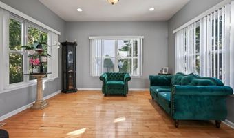 126 Manhattan Ave, Bayville, NJ 08721