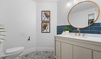 2050 Camelot Rd, Ann Arbor, MI 48104