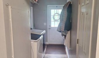 7641 Nails Ferry Rd, Baxley, GA 31513