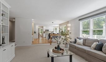 5 Mckinley Dr, Acton, MA 01720