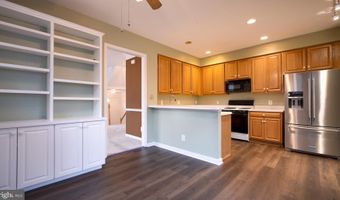 6012 RICKETTS Walk, Alexandria, VA 22312