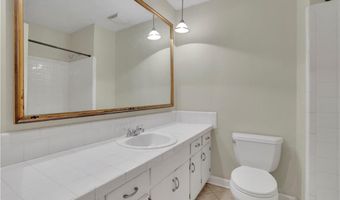 835 Lakeshore Dr NW, Berkeley Lake, GA 30096