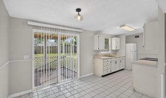 87 SARATOGA Cir S, Atlantic Beach, FL 32233