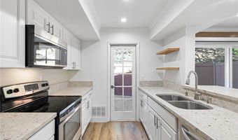 4059 Yankee Dr, Agoura Hills, CA 91301