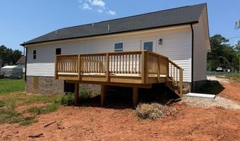 166 Plant Dr, Appomattox, VA 24522