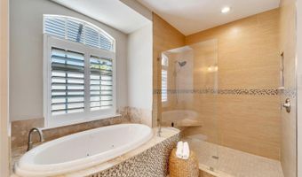 1024 SONATA Ln, Apollo Beach, FL 33572