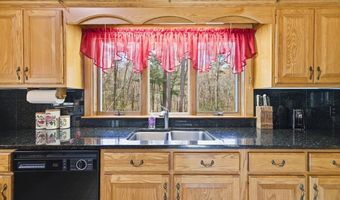 22 Country Ln, Berkley, MA 02779