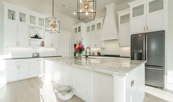 109 Ambrosia Ln, Heath, TX 75032
