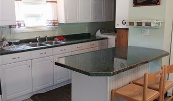 22177 Alden Ave, Alliance, OH 44601