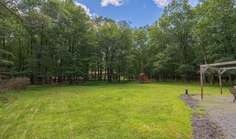 126 Lenape Trl, Albrightsville, PA 18210