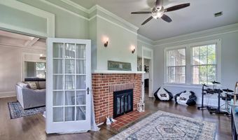 322 Saluda Ave, Batesburg, SC 29006