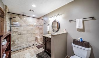 4116 Polo Park Dr, Willoughby, OH 44094