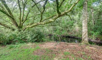 8474 Woolmarket Rd, Biloxi, MS 39532