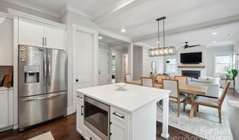 2637 Springway Dr, Charlotte, NC 28205