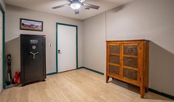 23058 160th St, Altamont, MO 64620