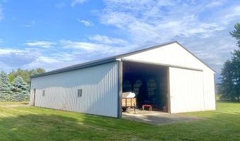 17250 Armada Center Rd, Armada, MI 48005