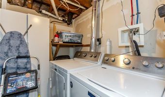 24 Columbus Blvd, Cranston, RI 02910