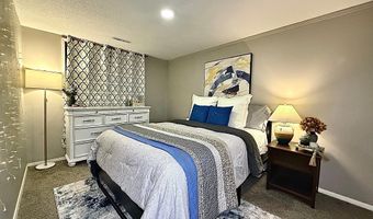 633 Meadow Pl, Ames, IA 50010