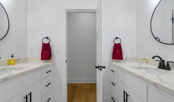 5947 Beth Ln Ln, Benton, AR 72019