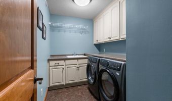 15197 Uplander St NW, Andover, MN 55304