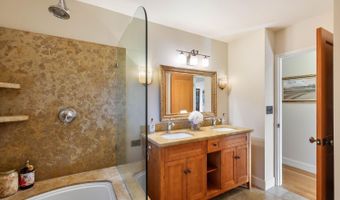 525 Keyes Ave, Angwin, CA 94508