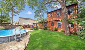 721 Cable Ave, Beachwood, NJ 08722