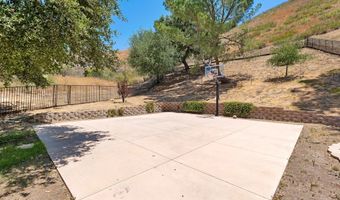 5792 Carell Ave, Agoura Hills, CA 91301