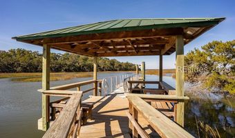 210 Old Plantation Dr, Beaufort, SC 29907