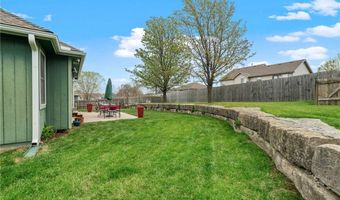 16011 Cedar St, Basehor, KS 66007