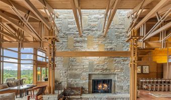 148 Mountain Ash Ln, Highlands, NC 28741
