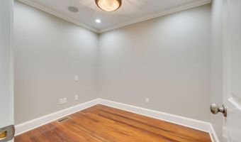 20484 Lake Rd, Abingdon, VA 24211