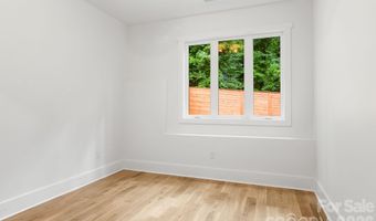 809 Crater St, Charlotte, NC 28205