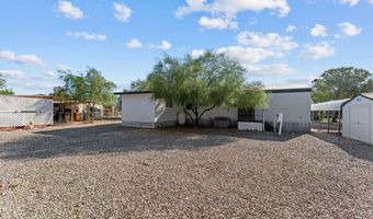 26600 S Grandview Dr, Congress, AZ 85332