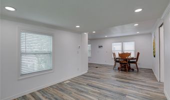 906 Wren Cir, Barefoot Bay, FL 32976