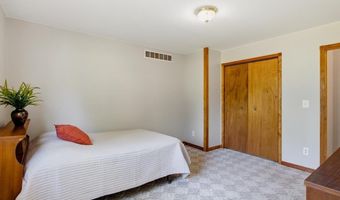 467 Dixie Blvd, Algonac, MI 48001